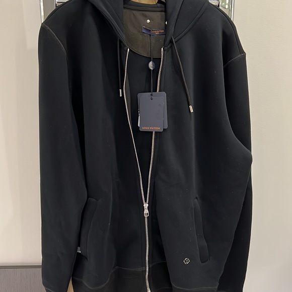 Black Louis Vuitton travel hoodie zip up! BRAND NEW WITH TAGS. - Picture 4 of 6